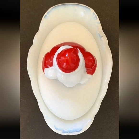 ***SOLD*** Vintage WESTMORELAND OPALINE MILKGLASS SANTA on SLEIGH - Picture 10 of 13